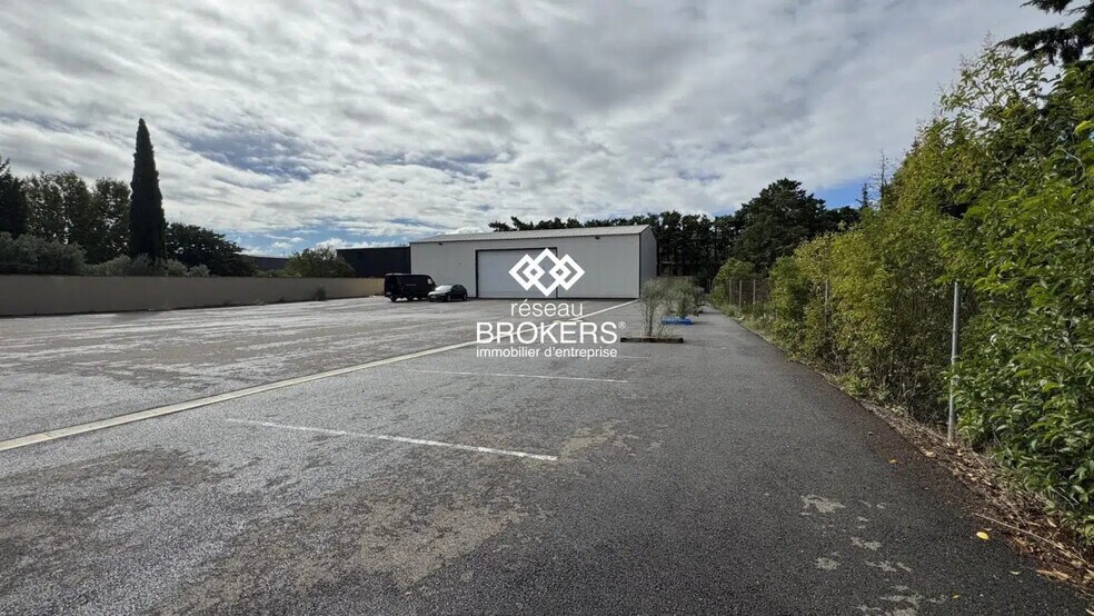 Industriel dans Châteaurenard à louer - Photo du bâtiment - Image 3 de 4