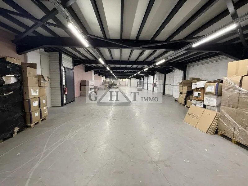 Industrial in Pantin for sale Interior Photo- Image 1 of 6