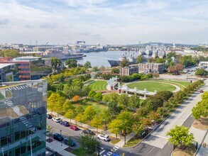 1 Crescent Dr, Philadelphia, PA - AERIAL  map view