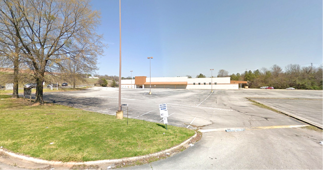 Plus de détails pour 6505 Bellview dr, Fairfield, AL - Commerce de détail à vendre