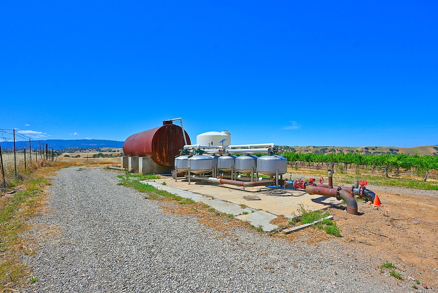5625 Greenville Road, Livermore, CA à vendre - Photo du bâtiment - Image 3 de 40