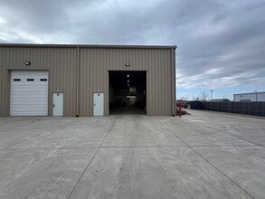 2460 Fairfield St, Lawrence, KS for lease Interior Photo- Image 1 of 42