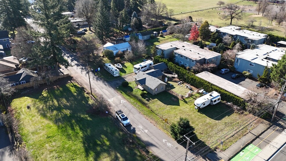 East Portland Development Site portfolio of 3 properties for sale on LoopNet.ca - Aerial - Image 3 of 6