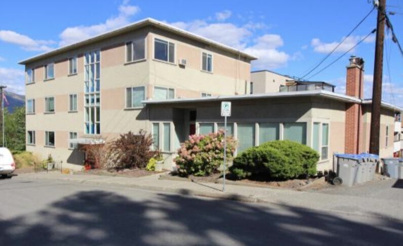533 2nd Av, Kamloops, BC à vendre - Photo du bâtiment - Image 3 de 4