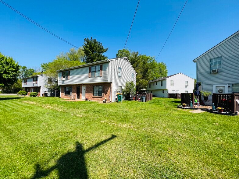356 Beechcroft Rd, Spring Hill, TN à vendre - Photo du bâtiment - Image 2 de 16