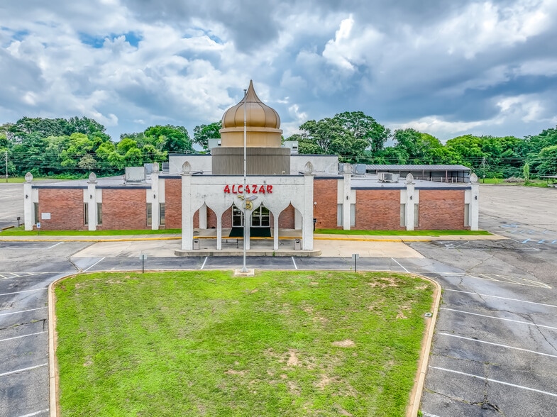 555 Eastern Blvd, Montgomery, AL for sale - Building Photo - Image 2 of 43