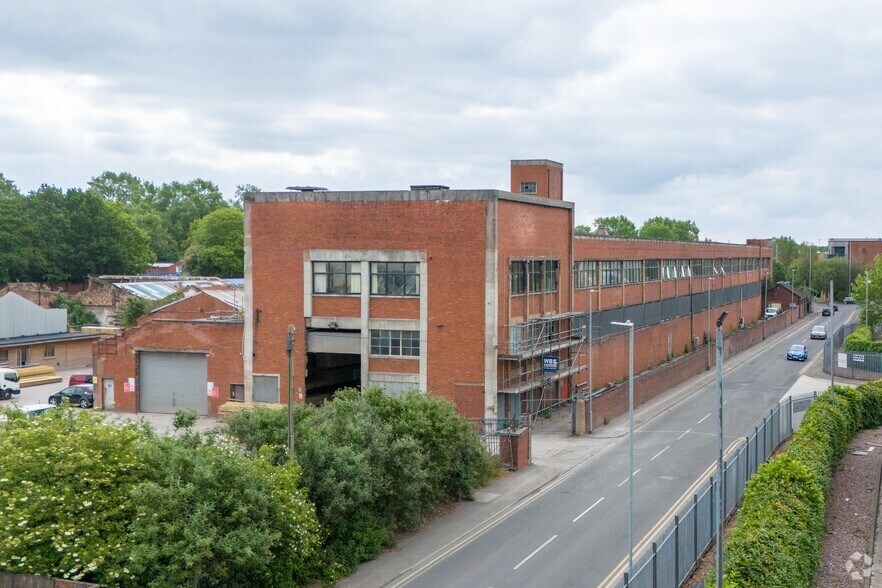 Etruscan St, Stoke On Trent à louer - Photo du bâtiment - Image 1 de 10