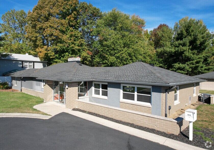 3830 W 96th St, Indianapolis, IN à vendre - Photo du bâtiment - Image 2 de 21