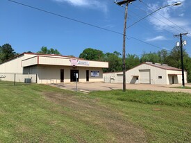 727-731 SE Stallings Dr, Nacogdoches TX - Warehouse