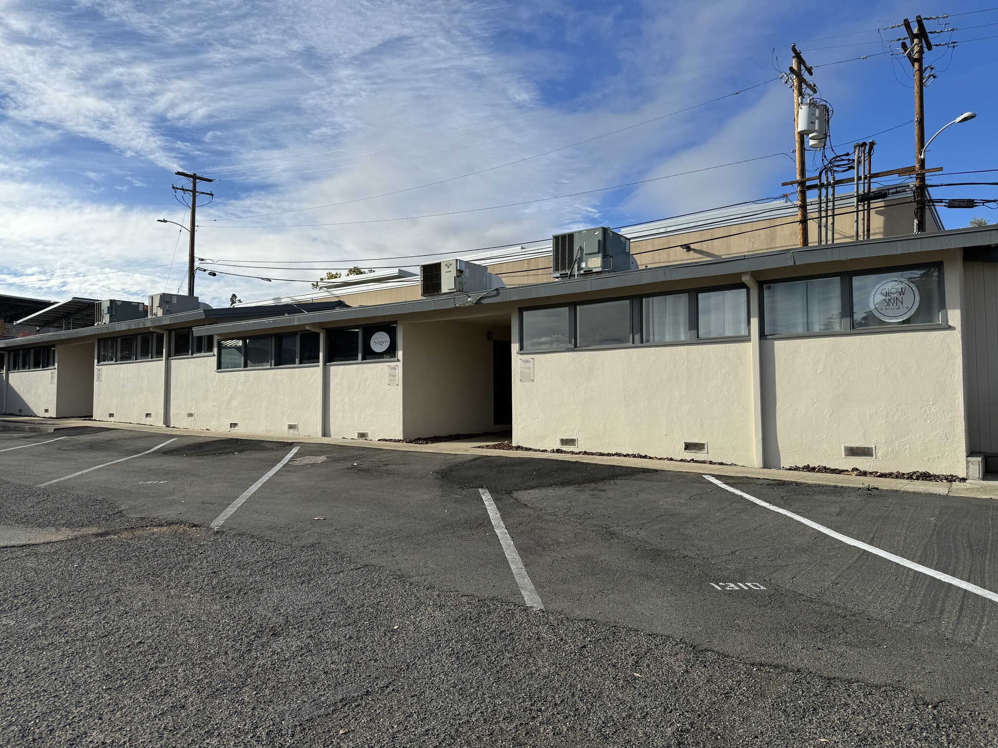 1300 Court St, Redding, CA for lease Primary Photo- Image 1 of 10