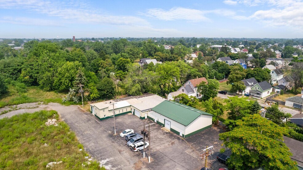 1286 Broadway, Buffalo, NY à vendre - Photo du bâtiment - Image 3 de 32