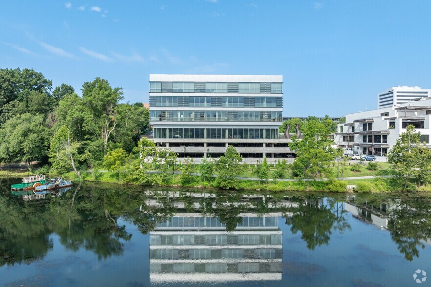 10285 Little Patuxent Pky, Columbia, MD à louer - Photo du bâtiment - Image 1 de 12