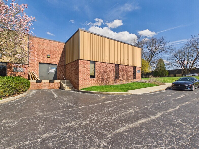305 Commerce Dr, Exton, PA à vendre - Photo du bâtiment - Image 2 de 11