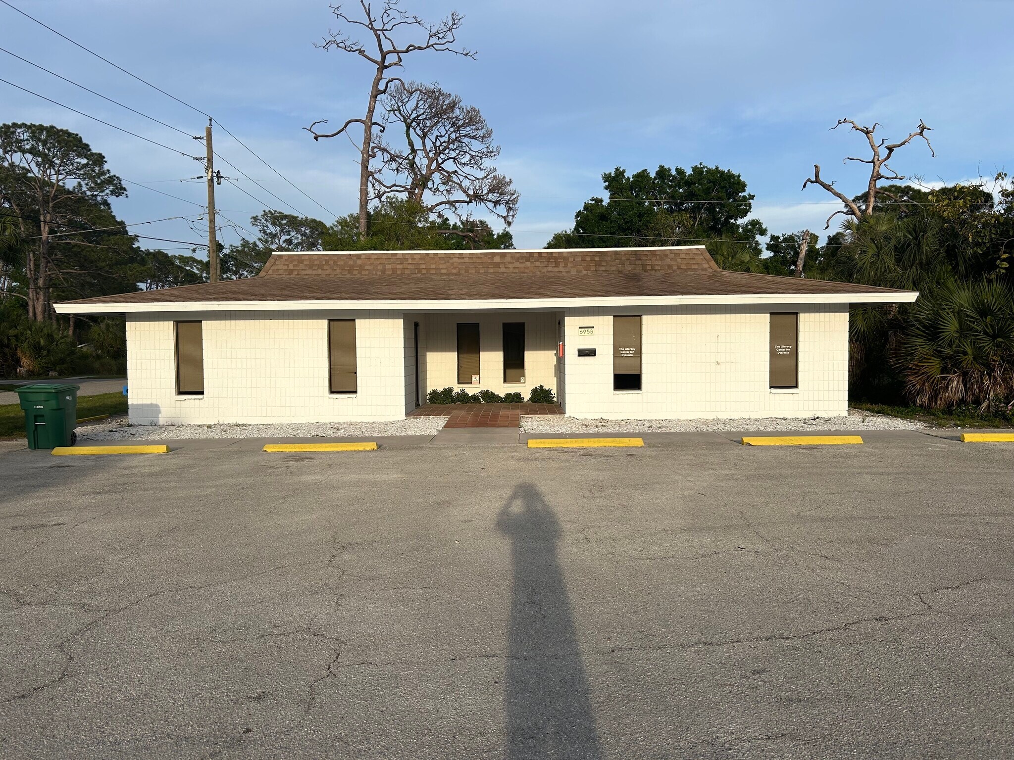 695 Old Englewood Rd, Englewood, FL à louer Photo du bâtiment- Image 1 de 14