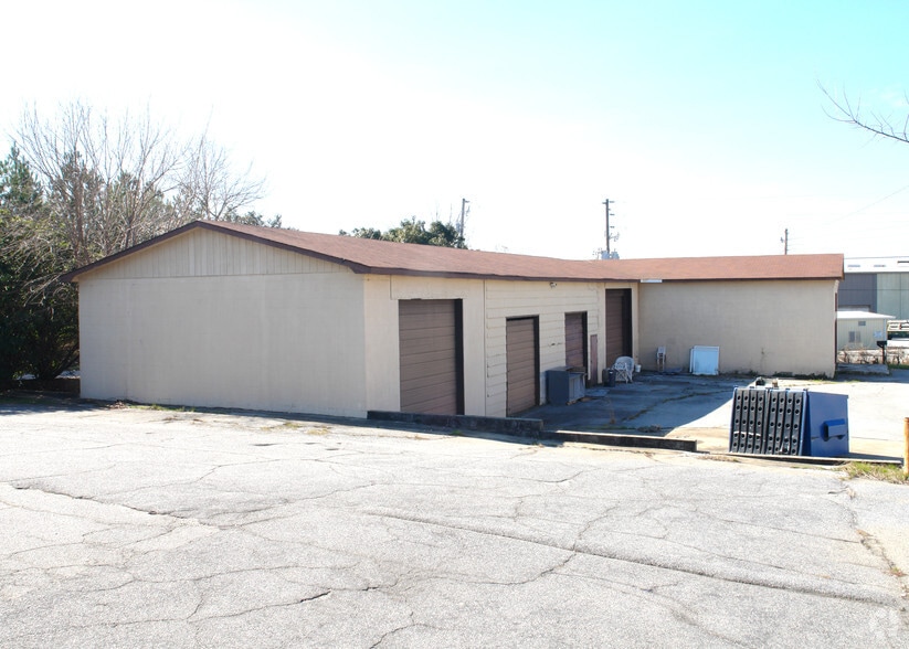 1900 Northside Industrial Blvd portfolio of 2 properties for sale on LoopNet.ca - Building Photo - Image 2 of 13