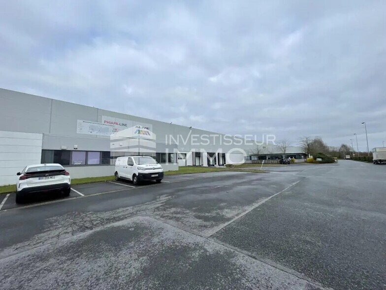 Office in Lieusaint for lease - Building Photo - Image 3 of 10