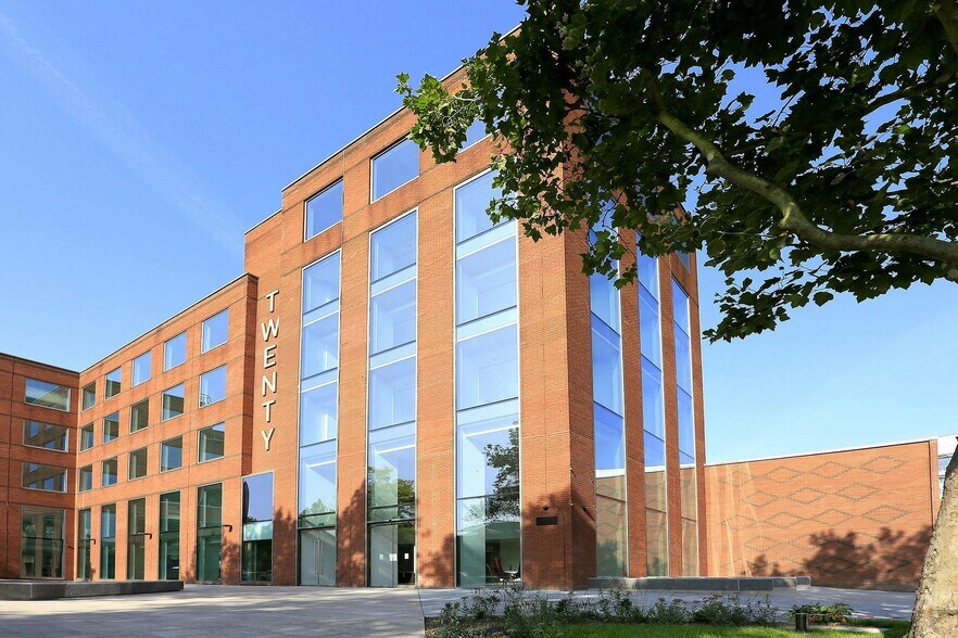 20 Kingston Rd, Staines for lease - Building Photo - Image 1 of 23