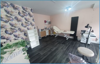 401-403 Bradford Rd, Huddersfield for lease Interior Photo- Image 2 of 2