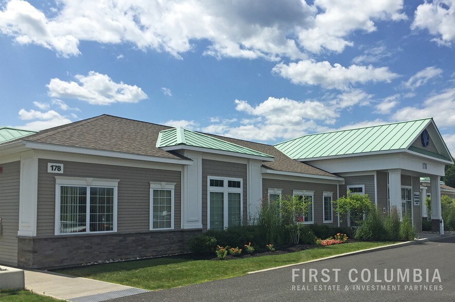 178 Washington Ave Ext, Albany, NY à louer - Photo du bâtiment - Image 2 de 7