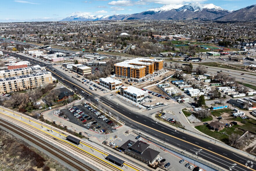 156 Main (South Building) St, Layton, UT à louer - Aérien - Image 2 de 2