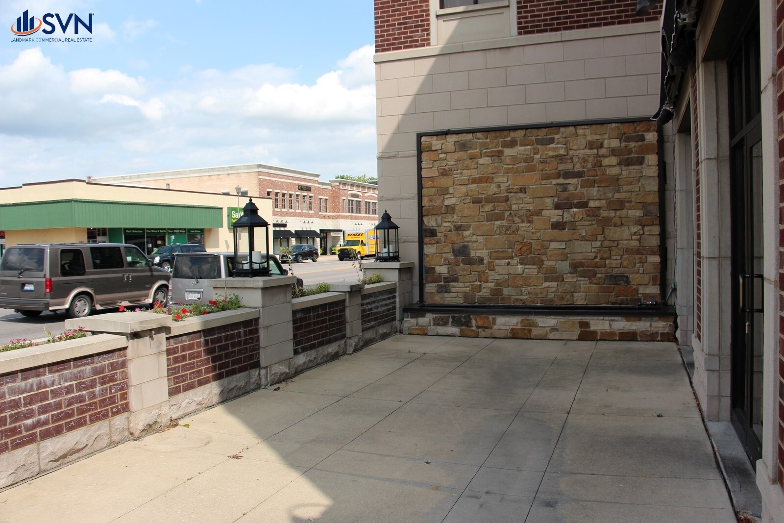 524 W State St, Geneva, IL for lease Building Photo- Image 1 of 4
