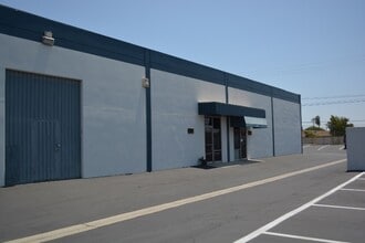 6342-6348 Industry Way, Westminster, CA à louer Photo intérieure- Image 2 de 10