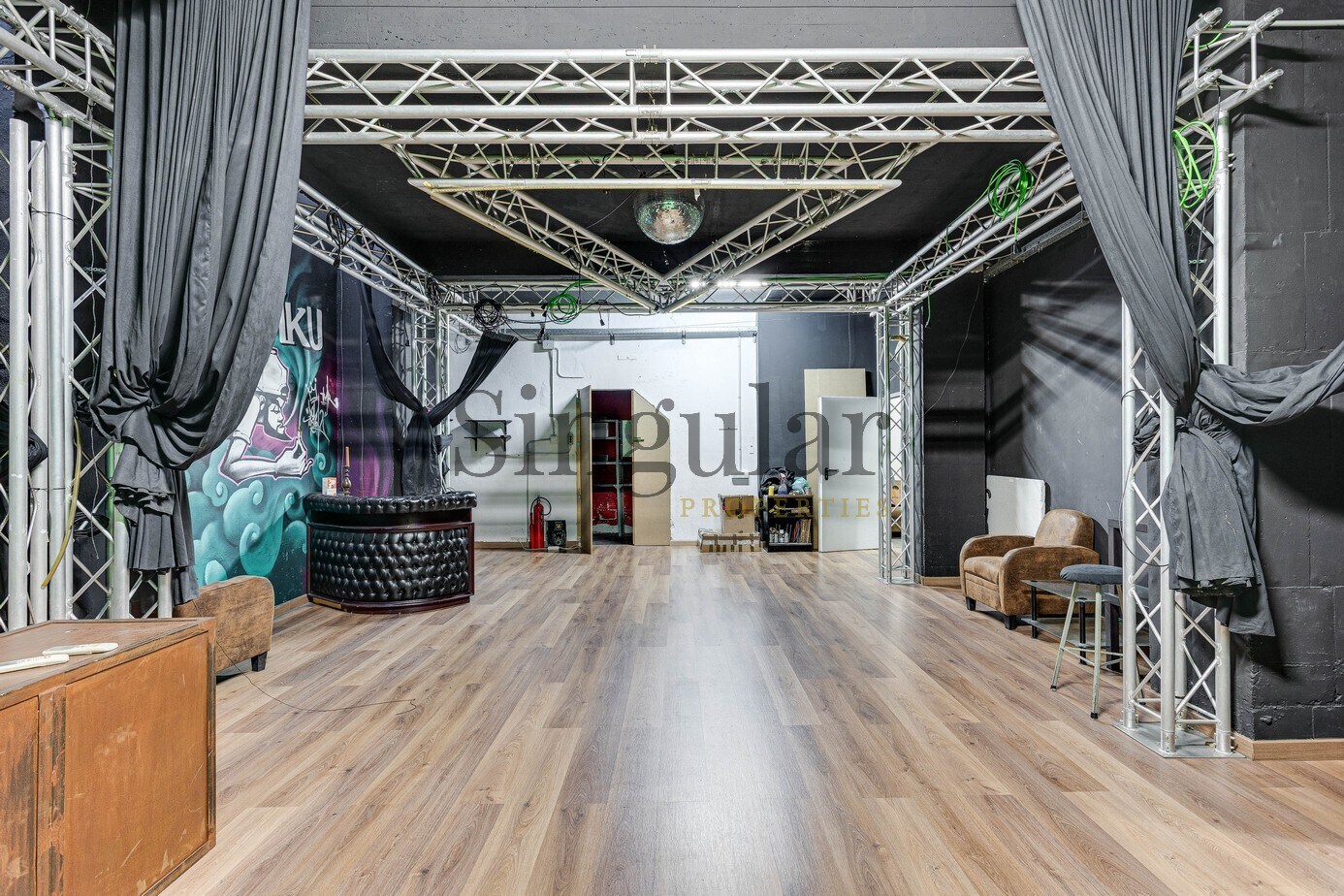 Multifamily in Barcelona, Barcelona for sale Building Photo- Image 1 of 2