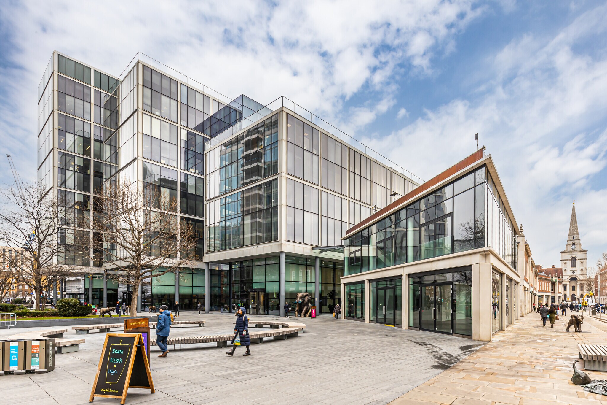 1-10 Bishops Sq, London for lease Primary Photo- Image 1 of 21