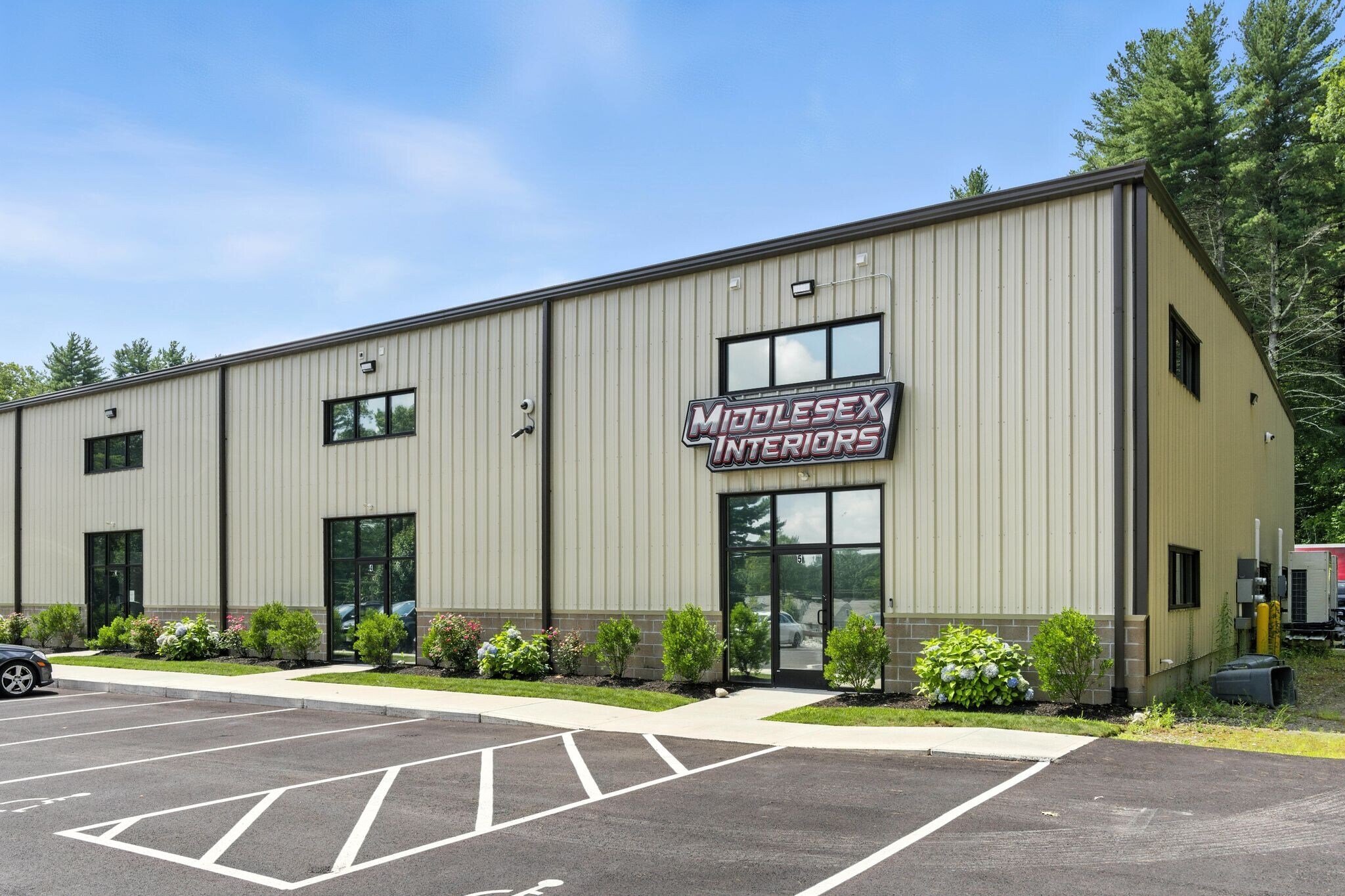 Unit 4 & 5 50 Old Tyng Rd, Tyngsborough, MA à vendre Photo principale- Image 1 de 1