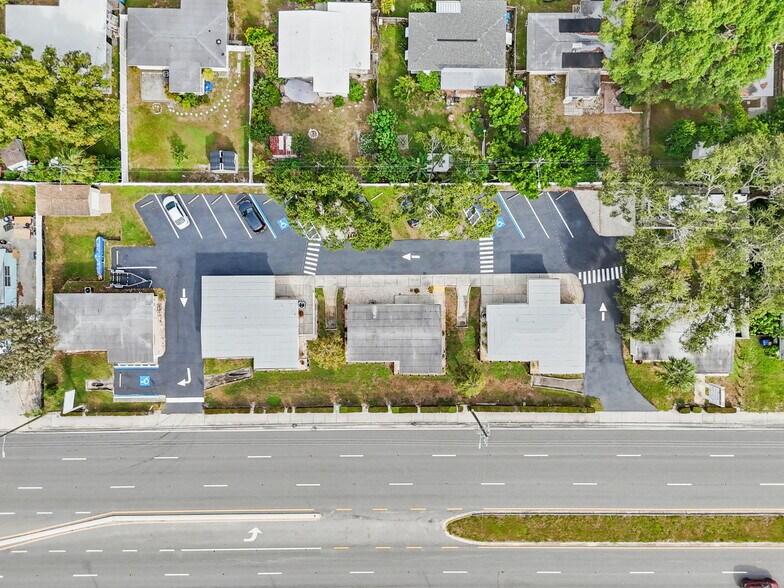 11621 Seminole Blvd, Seminole, FL à vendre - Photo du bâtiment - Image 3 de 3