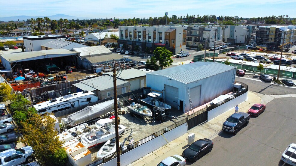 11703 Arkansas St, Artesia, CA à vendre - Photo du bâtiment - Image 2 de 4