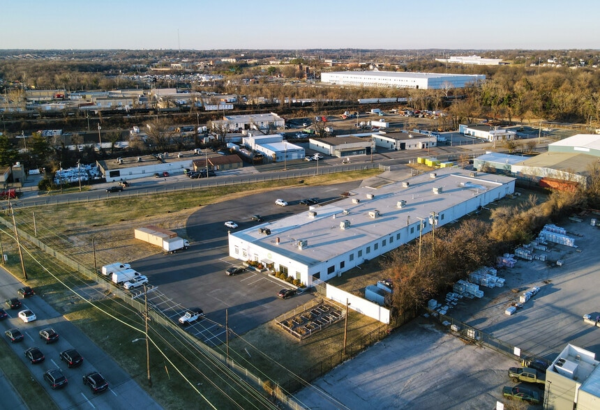 601 N North Point Rd, Baltimore, MD for lease - Building Photo - Image 2 of 7