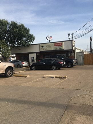Plus de détails pour 118 W Fairmeadows Dr, Duncanville, TX - Flex à vendre