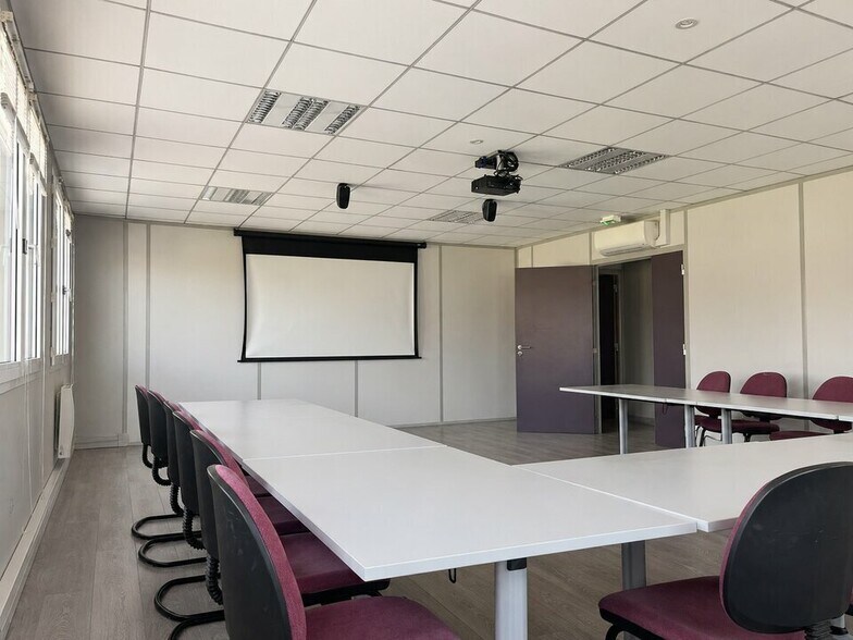 Office in Chenôve for sale - Interior Photo - Image 3 of 20