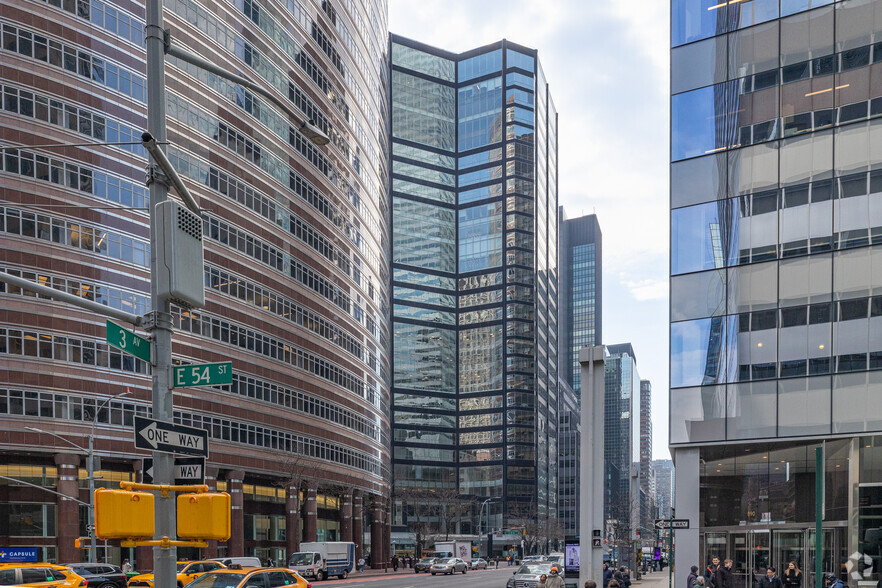 875 Third Ave, New York, NY for sale - Primary Photo - Image 1 of 1