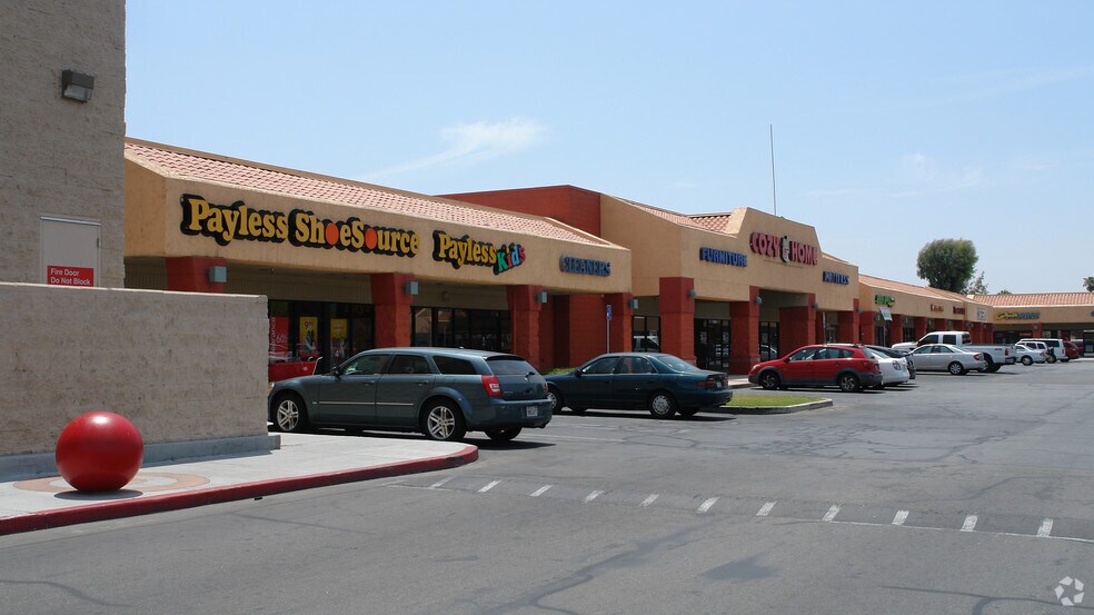 3301-3491 W Florida Ave, Hemet, CA for lease - Building Photo - Image 1 of 11