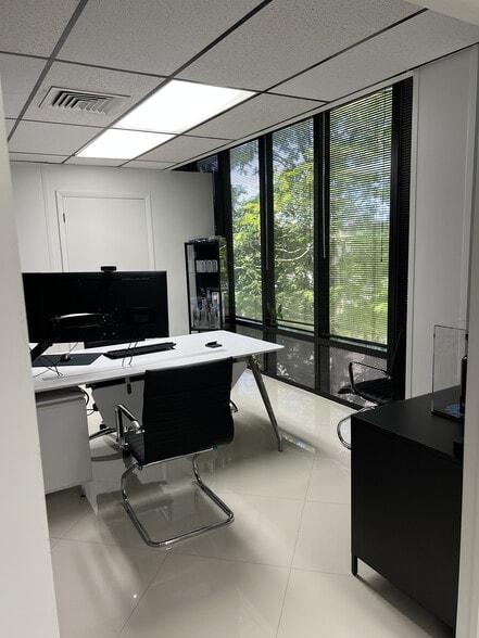 450 N Park Rd, Hollywood, FL à louer - Photo intérieure - Image 3 de 7