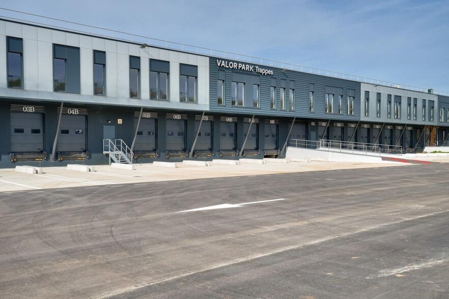 10 Avenue Des Frères Lumière, Trappes for lease - Building Photo - Image 3 of 9