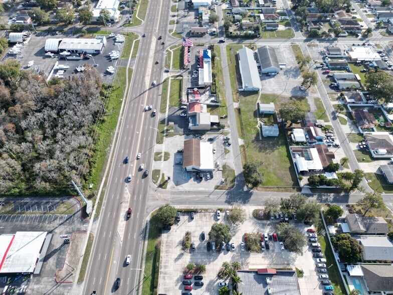 7550 N Dale Mabry Hwy, Tampa, FL à louer - Photo du bâtiment - Image 3 de 6