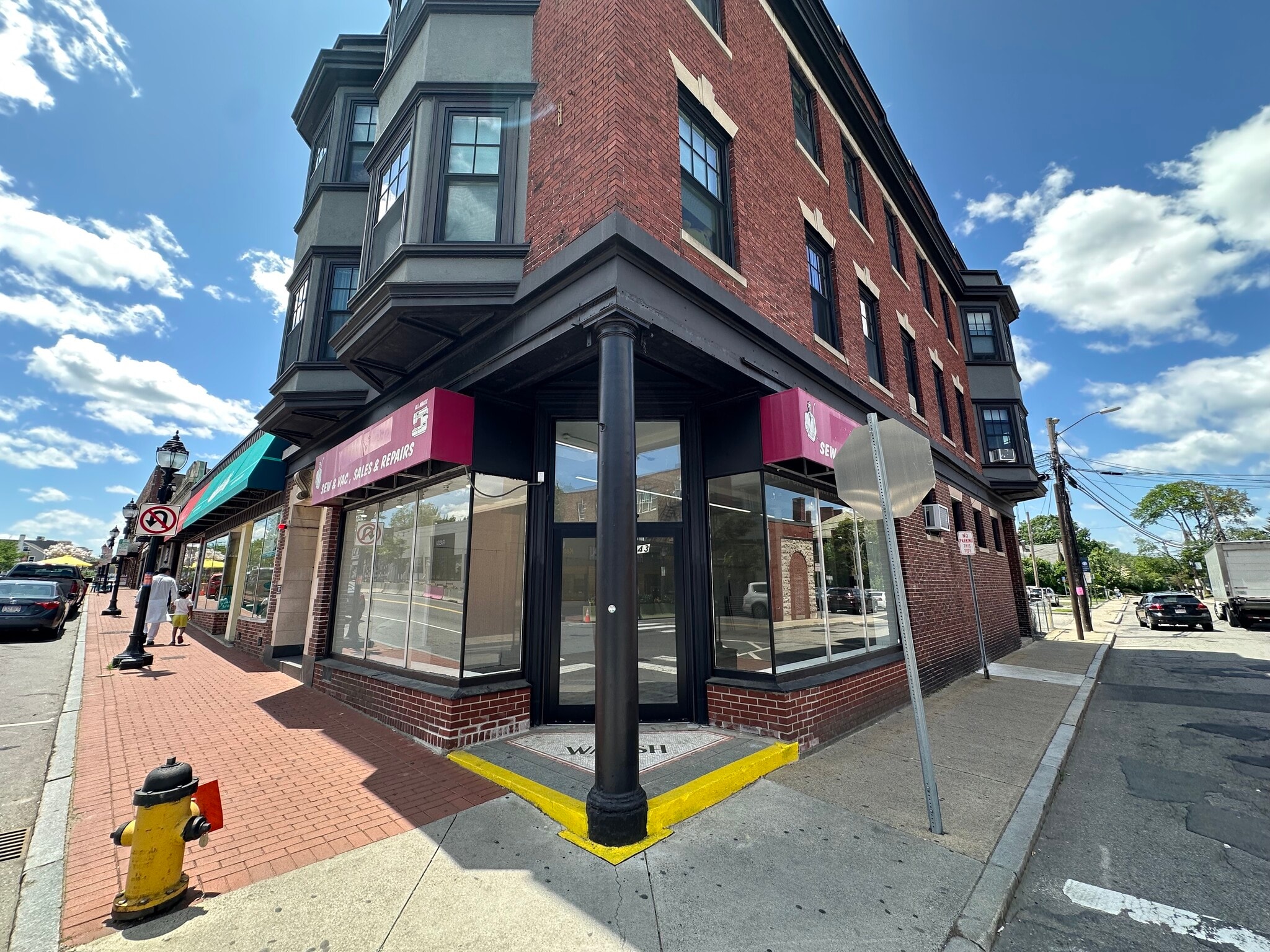 443-455 Moody St, Waltham, MA for lease Building Photo- Image 1 of 12