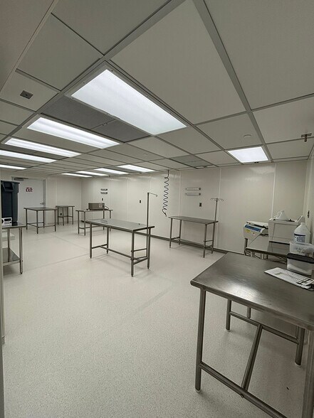 5809 Ward Ct, Virginia Beach, VA à vendre - Photo du bâtiment - Image 3 de 6