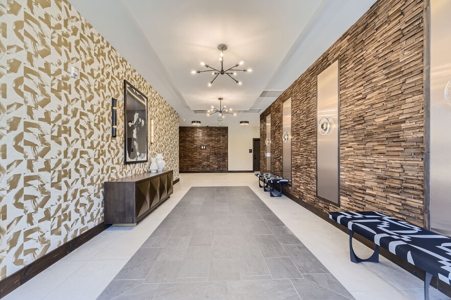 221 Wilcox St, Castle Rock, CO for lease - Interior Photo - Image 3 of 6