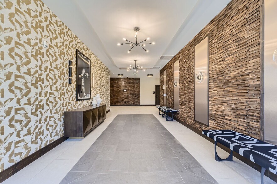 221 Wilcox St, Castle Rock, CO à louer - Photo intérieure - Image 3 de 6