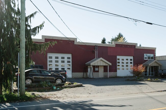 Plus de détails pour 45868 Railway Ave, Chilliwack, BC - Industriel à vendre