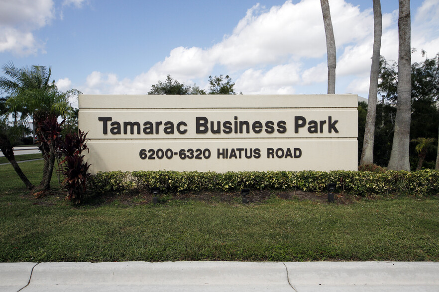 6250-6270 N Hiatus Rd, Tamarac, FL for lease - Building Photo - Image 1 of 34