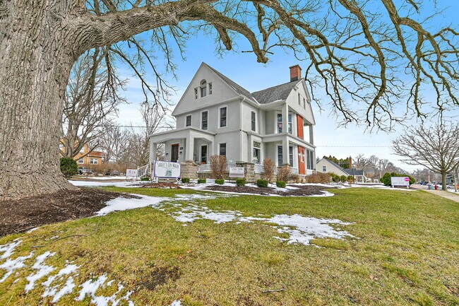 Plus de détails pour 303 N Main St, Elburn, IL - Commerce de détail à vendre