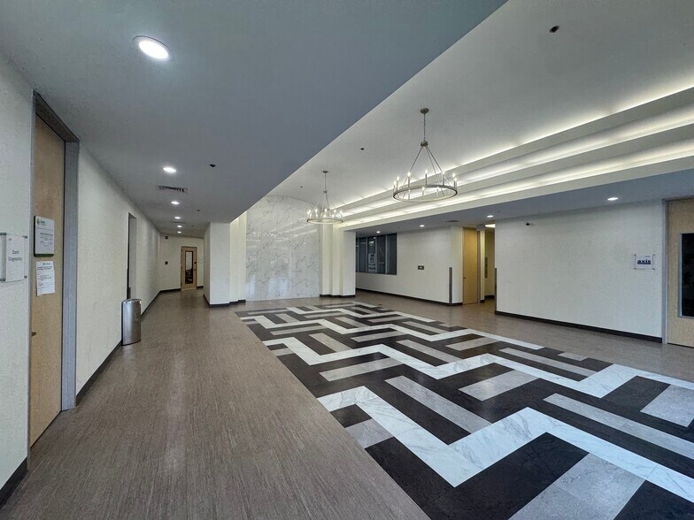 1605 Rock Prairie Rd, College Station, TX à louer - Photo du bâtiment - Image 3 de 5