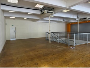 10-16 Carr St, Ipswich for lease Interior Photo- Image 2 of 4