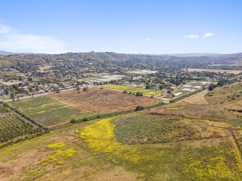 10490 Santa Rosa Rd, Santa Rosa Valley, CA à vendre - Aérien - Image 2 de 18