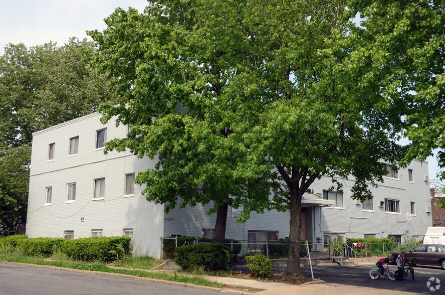 4827-4835 N 6th St, Philadelphia, PA à vendre - Photo principale - Image 1 de 1